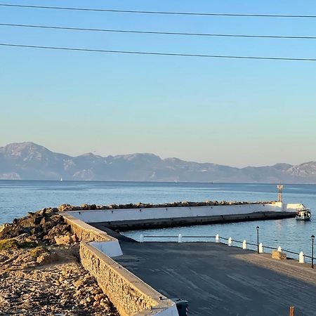 Kasos Almyra Beach Suites Frý Екстериор снимка
